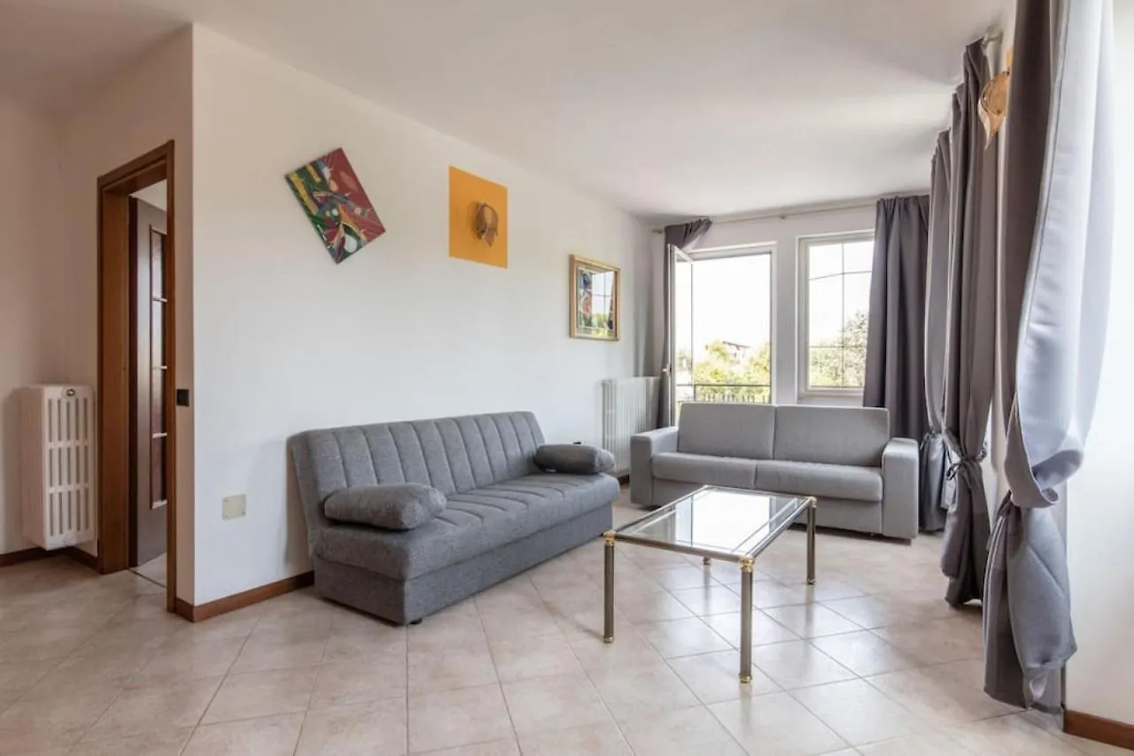 Gardasun 1 Lake On Foot Balcony Parking Padenghe sul Garda 0*,  Italien
